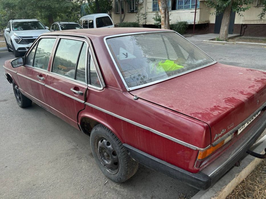 Audi 100 c2 -2.2 литров