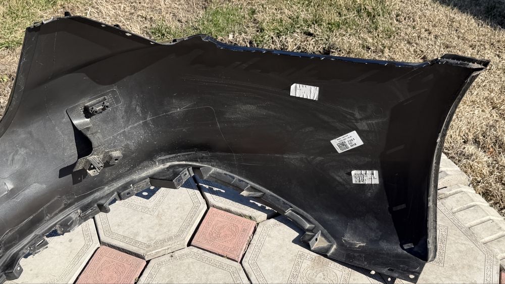 Бампер автомашины kia k8