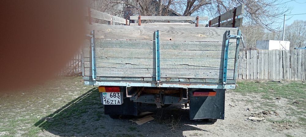 Газ 52 бортовой грузовик