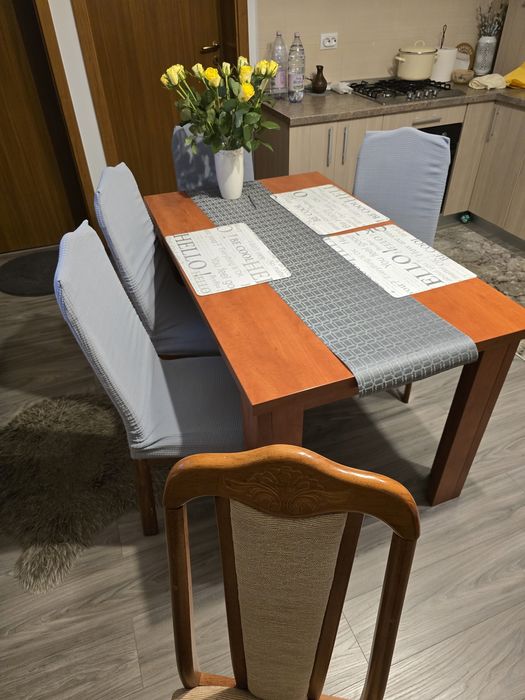 Masa extensibila lemn masiv + 6 scaune