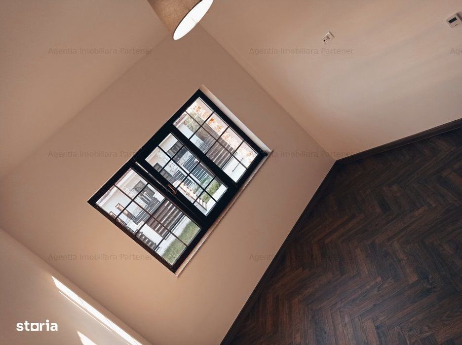 casa / vila Stefanesti , "La Cheie'' , finisaje + pozitie DEOSEBITA !