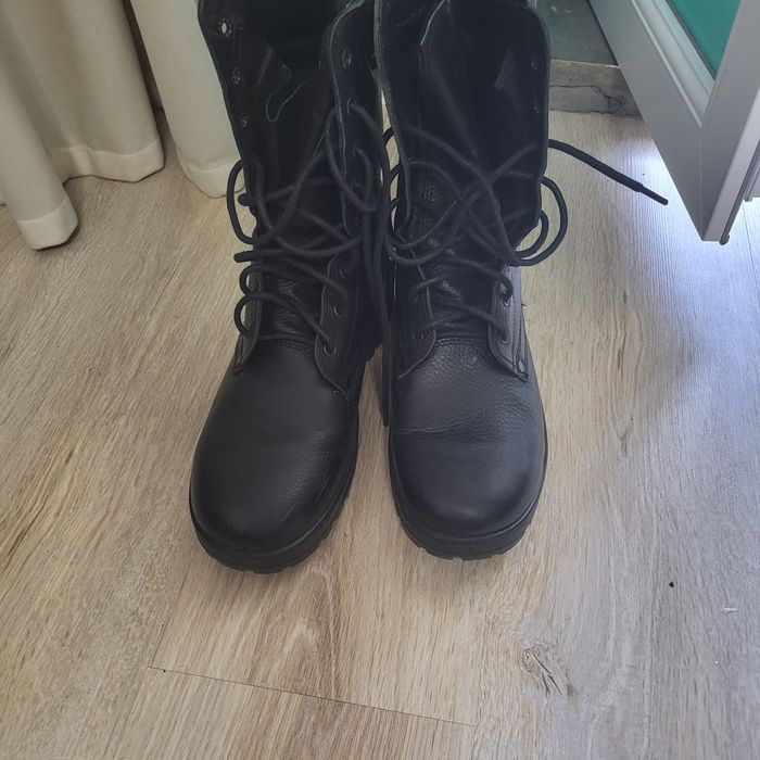 Продам берцы. Натуралка полностью