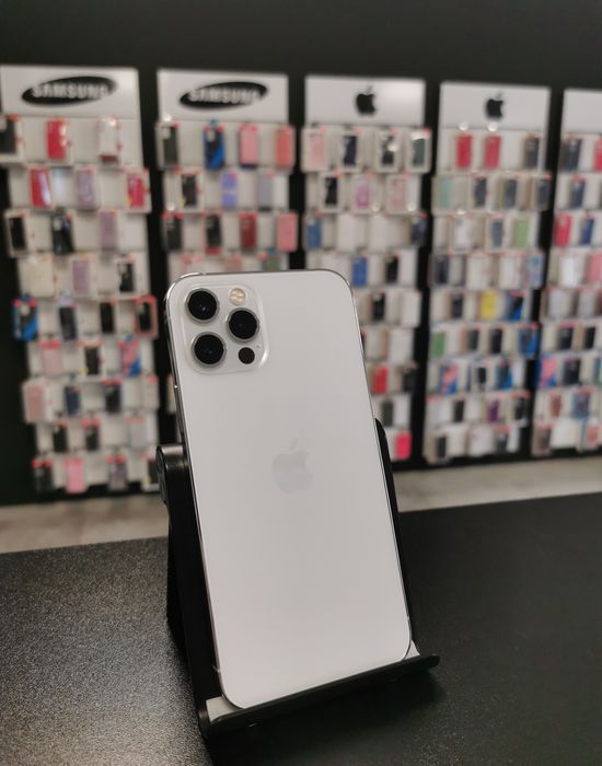 IPhone 12 Pro / Graphite/Silver / 128 GB / DeluxGSM