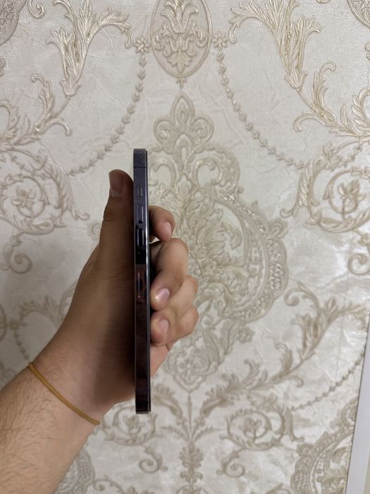 Продам 14 про макс срочно