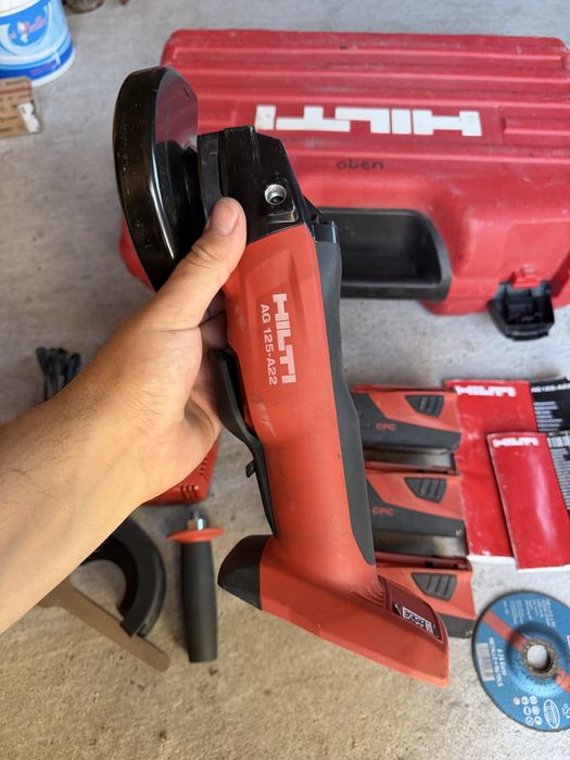 Hilti AG 125-A22 3х5,2Ah безчетков ъглошлайф