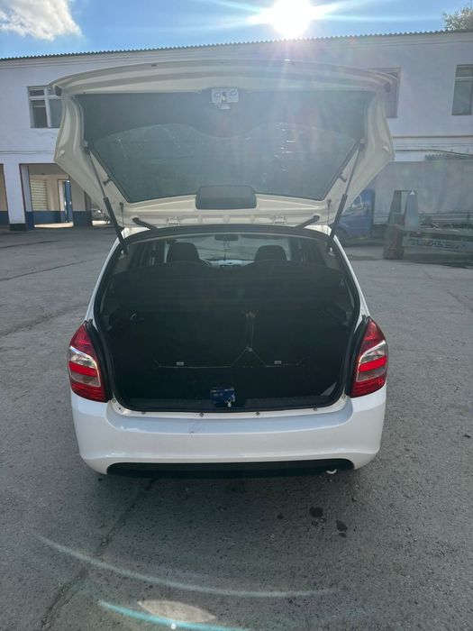 Продам Лада Гранта Универсал