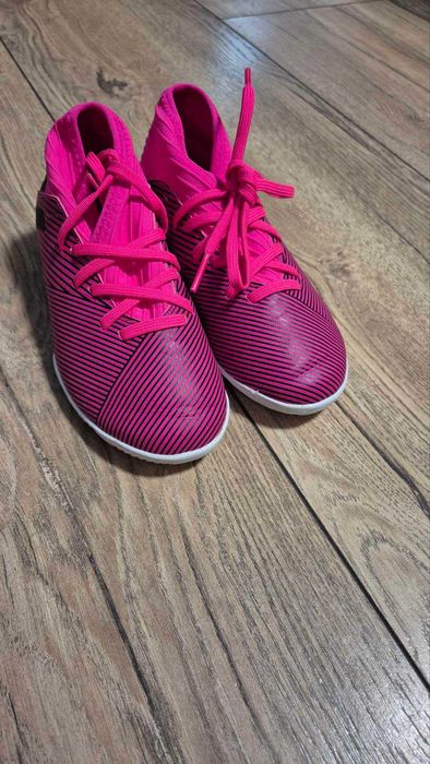 Детски Футболни обувки adidas nemeziz Размер:30