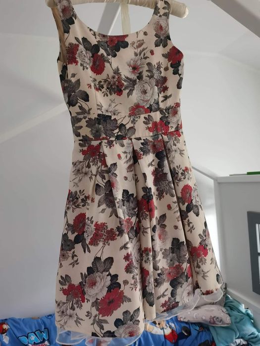 Rochii casual si elegant S ca noi