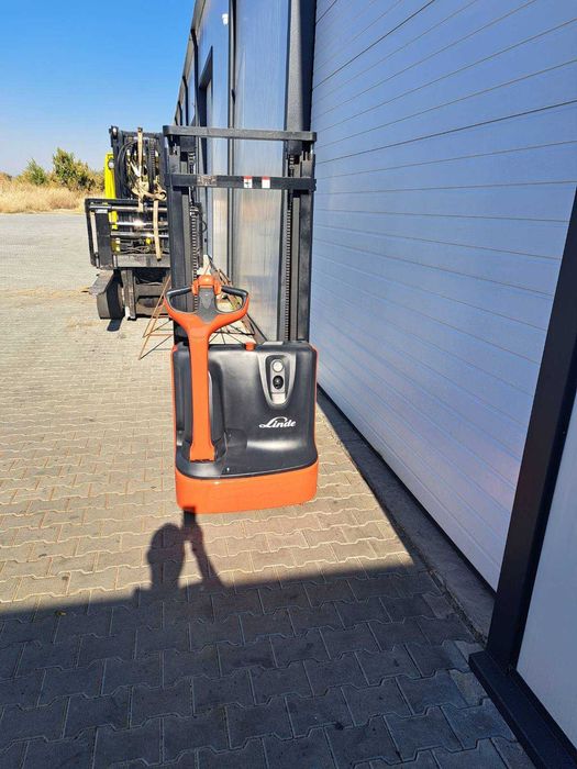 Електрически стакер Linde L12 - от АБ Сервиз мотокари, електрокари