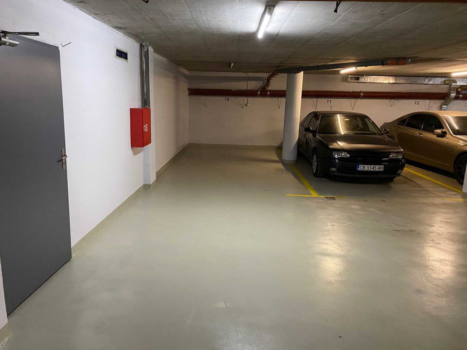 Дава се под наем Гараж / Паркомясто в София, Лозенец - 34 кв.м за 320 € - Снимка #1