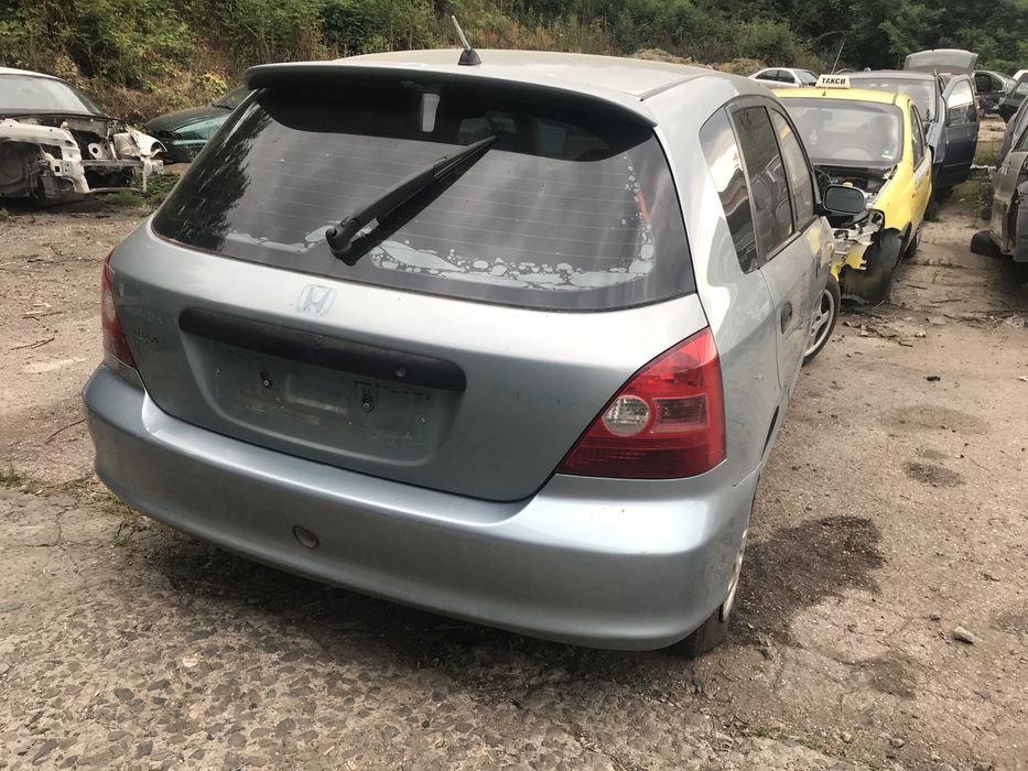 Honda Civic VII 1.4i 90к.с. на части