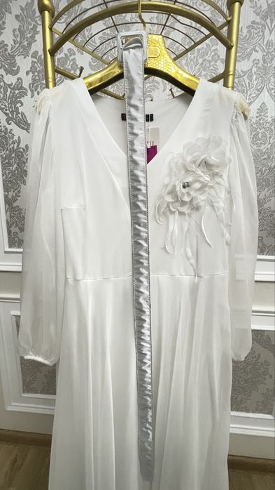 Нарядное праздничное платье