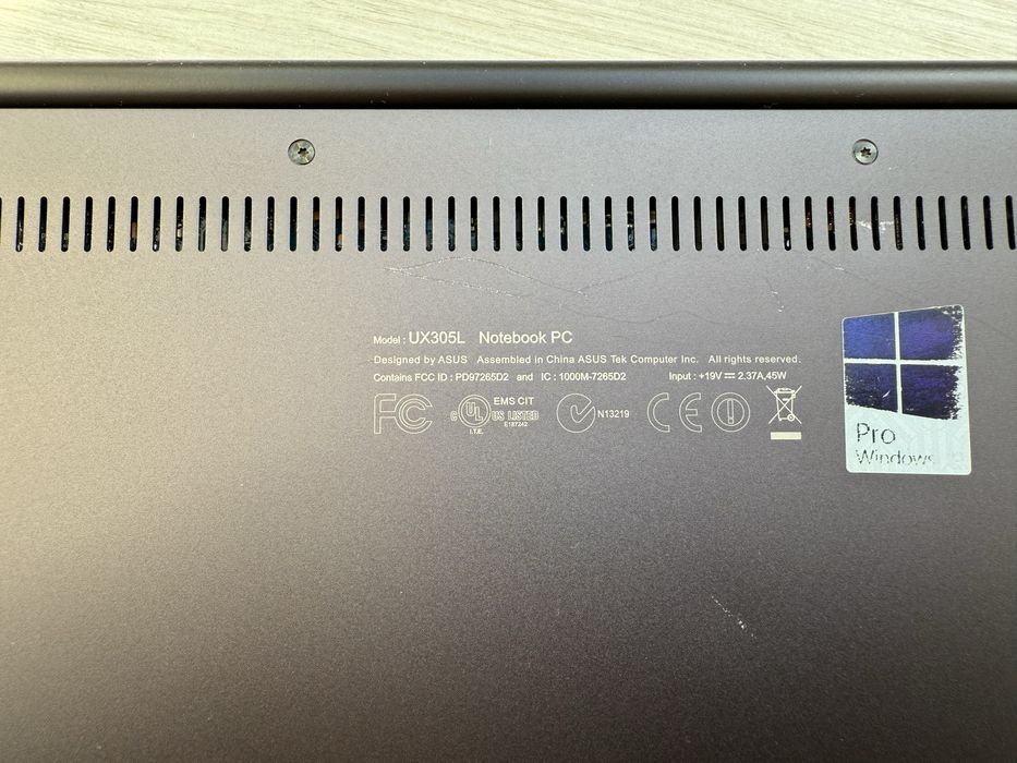 Asus UX305L pentru PIESE