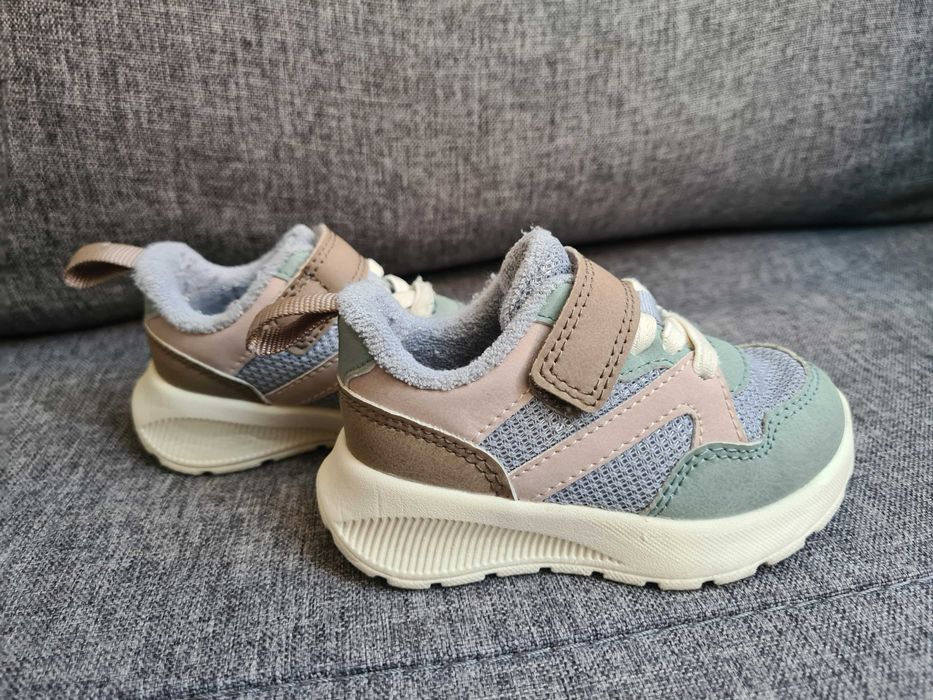 Бебешки маратонки за момче