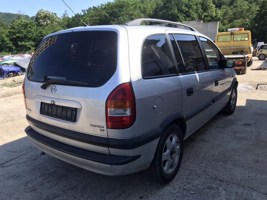 Опел Зафира 2001  1.6 16v На Части