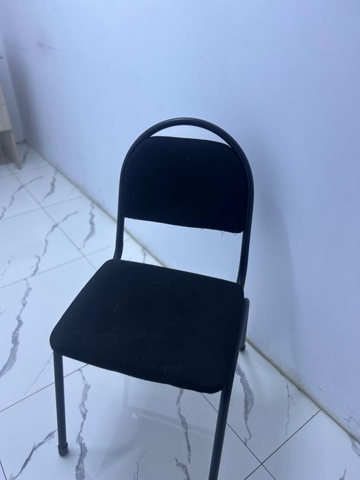 Продам стул офисный