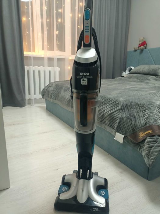 Продам паровой пылесос Tefal
