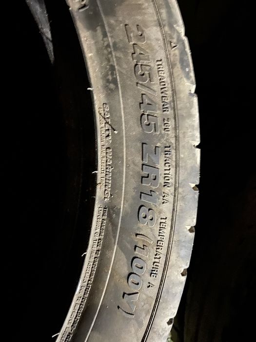 Продам покрышки 245/45/18 kumho
