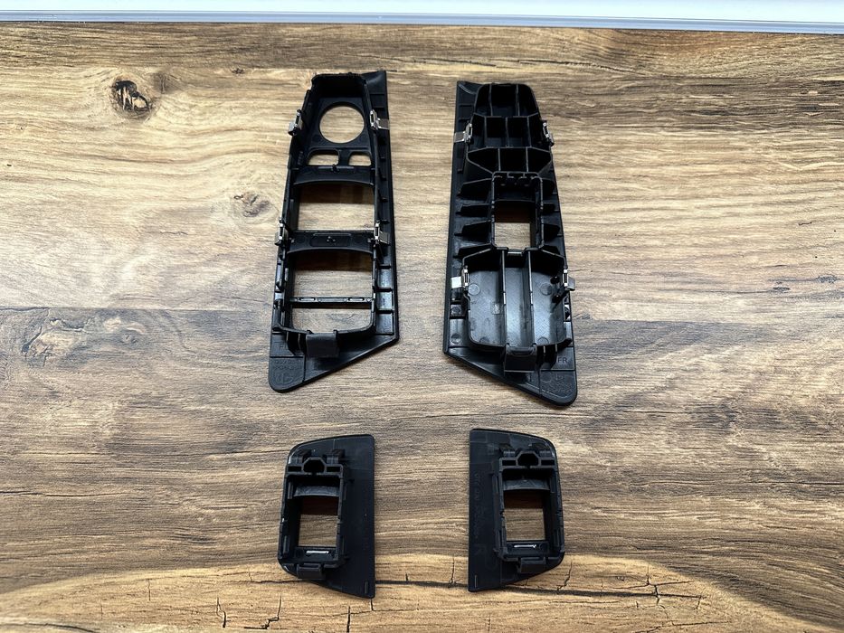 Дръжки и панели за врати BMW G30/G31/F90 – Черен Цвят - 2017-2024 БМВ Г30/Г31/Ф90 дръжка панел