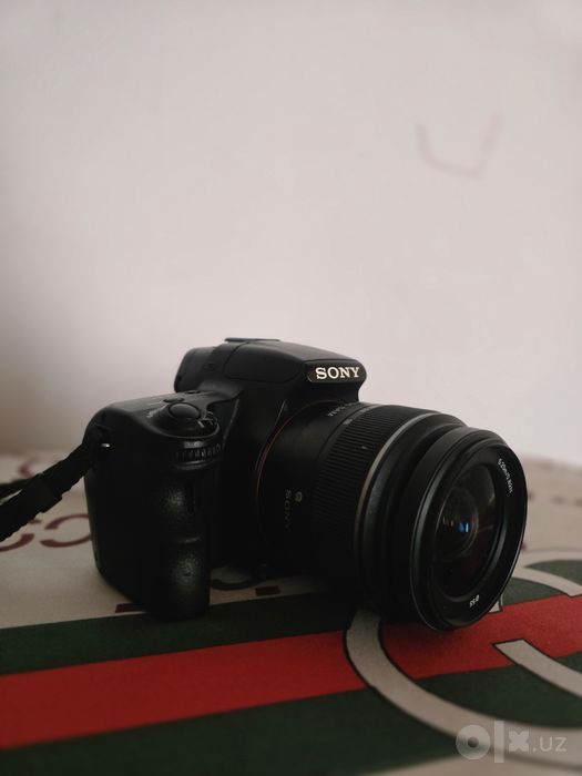 Продам надежную зеркальную камеру Sony Alpha SLT-A37 Made in Japan
