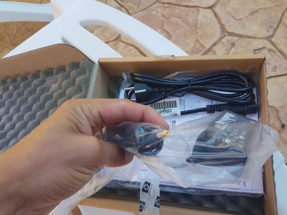 Incarcator laptop Hp  65w original!  Sigilat