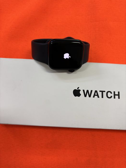 Apple watch se gen 2 емкость 100%