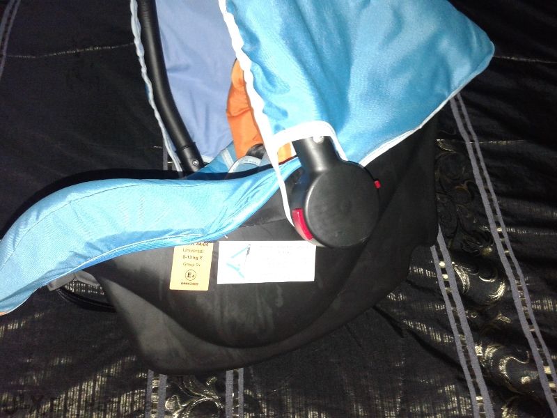 Столче за кола-кошница