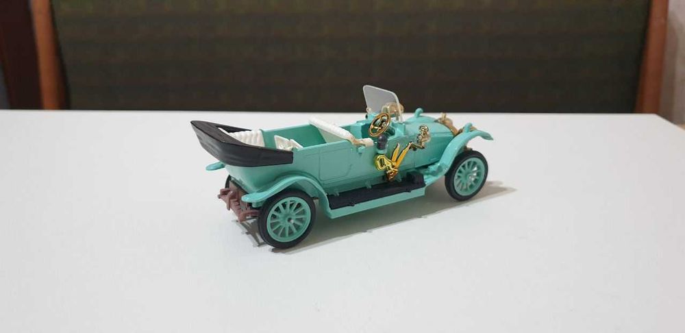 Продам Руссобалт С24-40 в масштабе 1:43 СССР