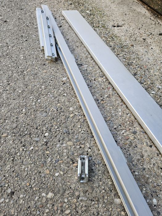 Sina aluminiu pentru usa culisanta de sticla