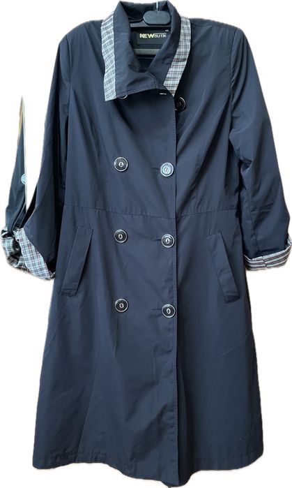 Продам плащ б/у в нормальном состоянии