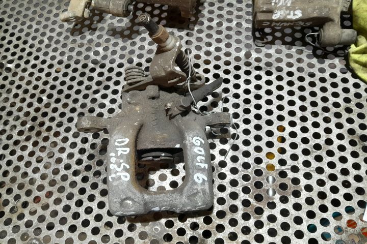 Etrier spate dreapta Volkswagen VW Golf 6 [2008 - 2015] Hatchback 5-u