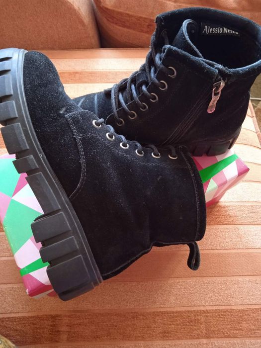 Ботинки зимние 38-37-36