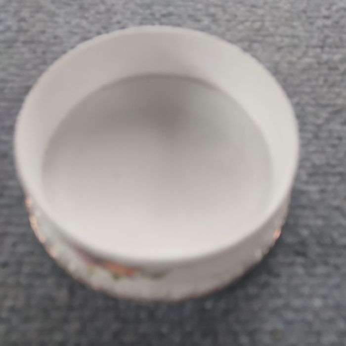 Порцеланова кутия за бижута