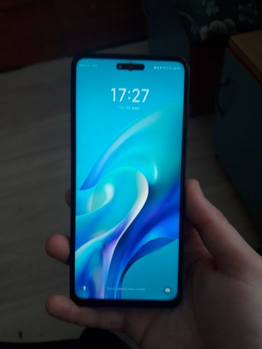 Продам телефон техно Спарк 30