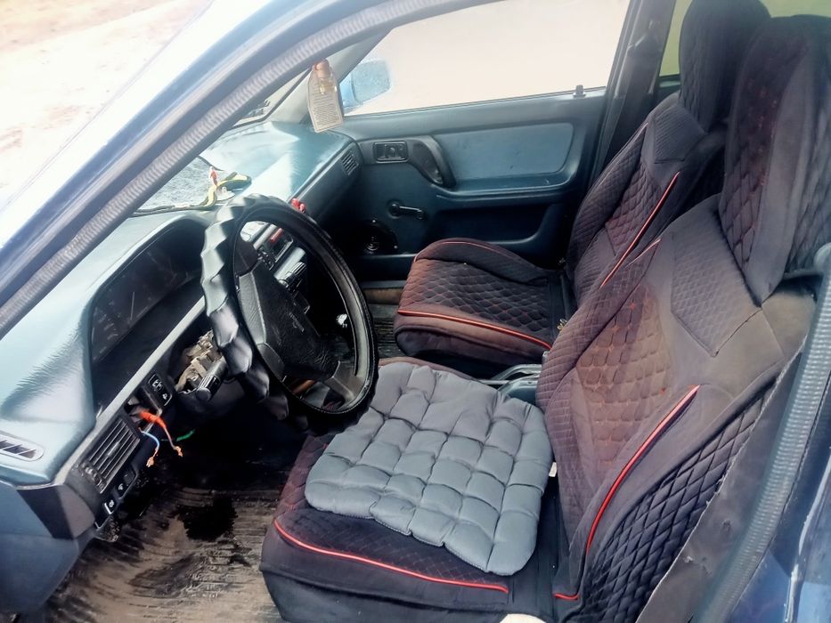 Продам машина Мазда