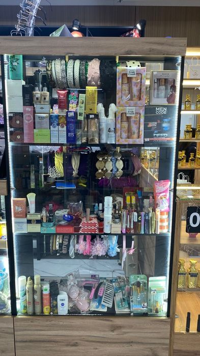 Срочно полка для аксессуаров