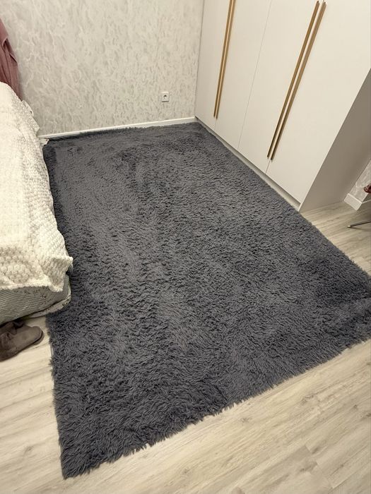 продается ковер 300х200