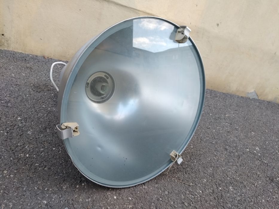 Lampa industriala mare