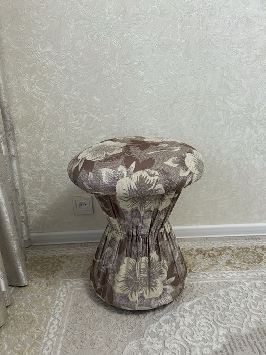 Продам пуфик в отличном состоянии