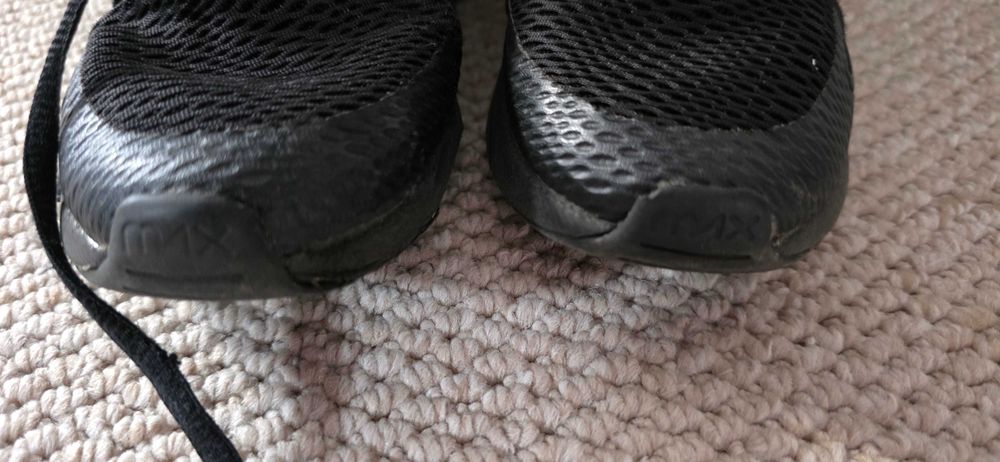 Nike 270 маратонки  33.5