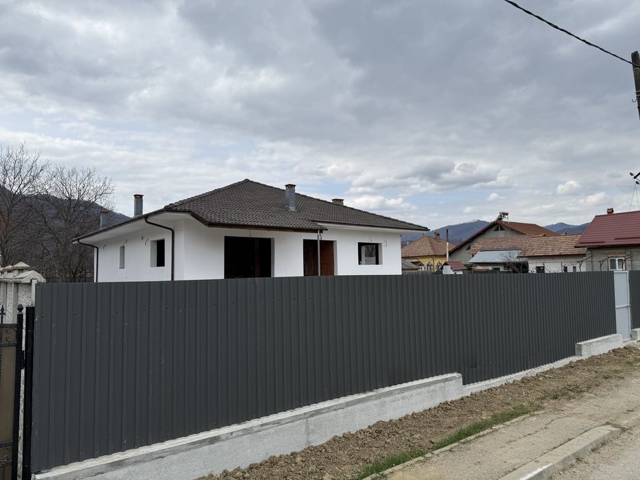 Casa noua in Calimanesti
