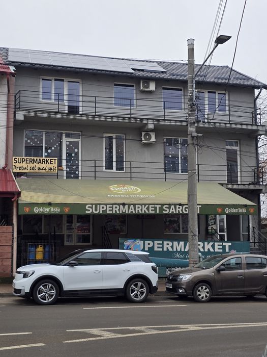 Spațiu comercial de închiriat/ vânzare 4 nivele