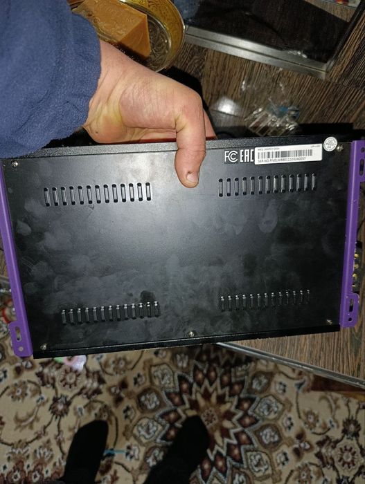 Usliter 4 kananl mono blok 1300 watt