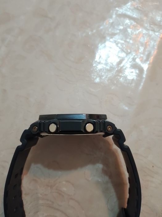 Продам срочно часы оригинал Casio G‑Shock GM‑2100