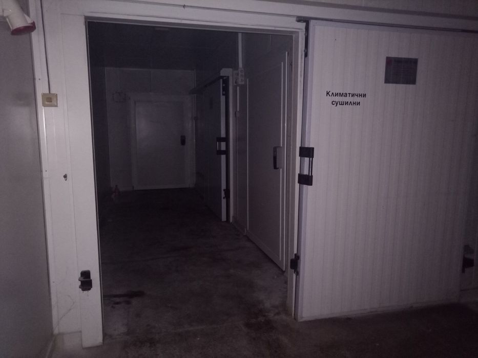 Дава се под наем Склад в Дунавци - 250 кв.м за 637.5 € - Снимка #2