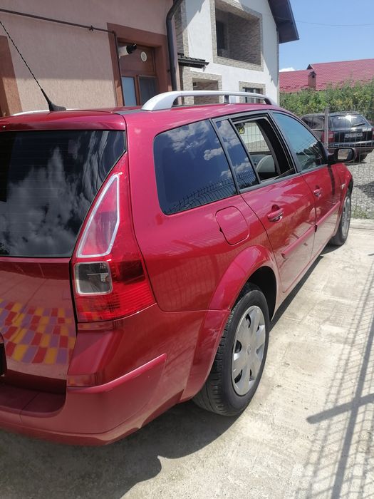 Vând sau schimb Renault Megane cu golf  5