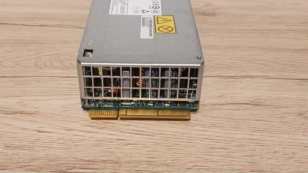 Produs nou! Sursa Server 1100W 12V AcBel SGA005 EMC PSU 90A VNX VMAX