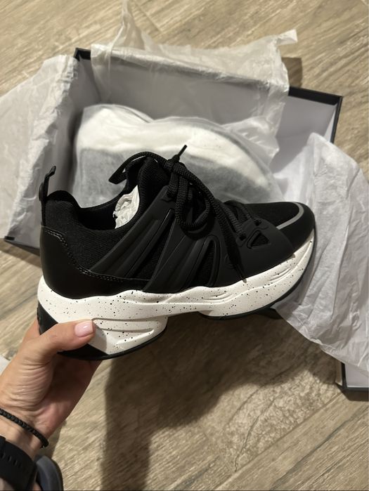 Сникърси Liu Jo