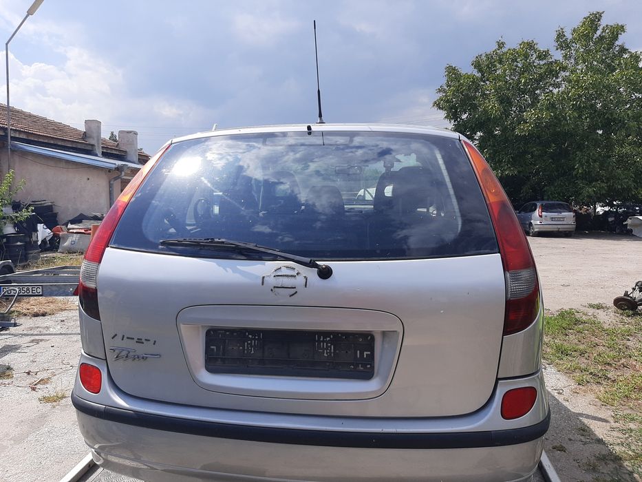 Nissan Almera Tino 2.2 diesel На части