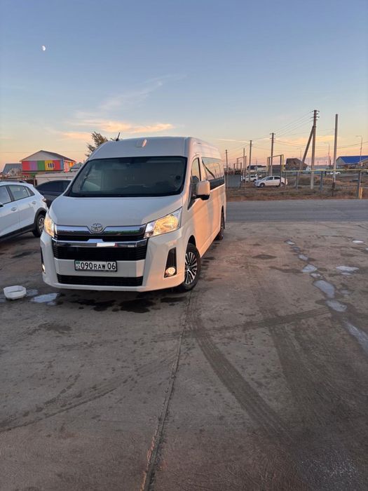 Аренда Toyota Hiace